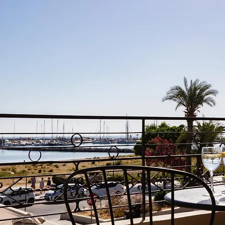 Chryssi 01, Stylish Seaside Spot In The Heart Of *