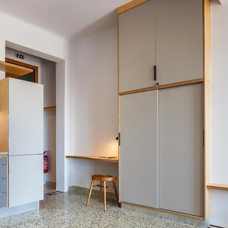 Chryssi 01, Stylish Seaside Spot In The Heart Of