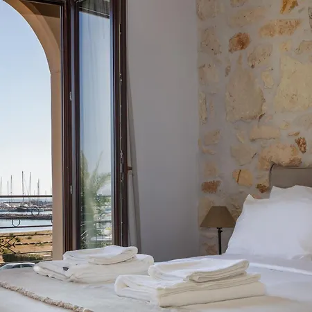 Chryssi 01, Stylish Seaside Spot In The Heart Of העיירה רתימנו