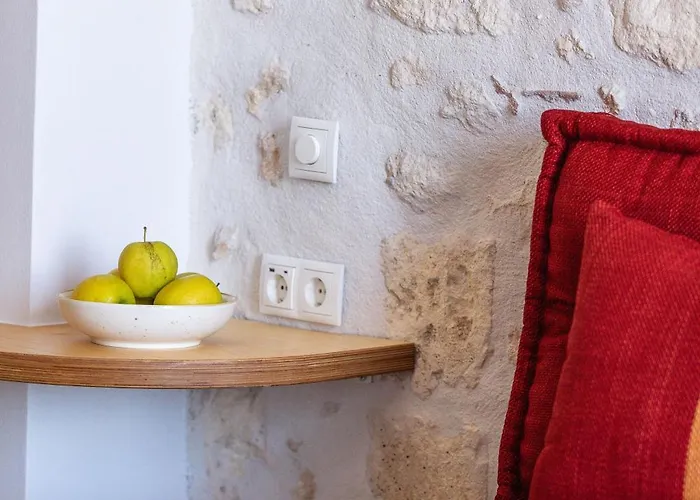 Chryssi 01, Stylish Seaside Spot In The Heart Of * Rethymno