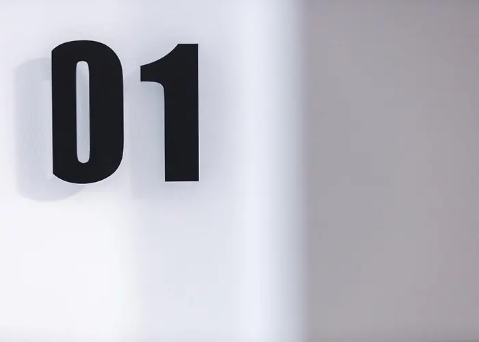 Apartment Chryssi 01, Stylish Seaside Spot In The Heart Of Rethymno