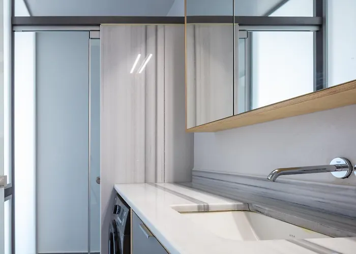 Апартаменты Chryssi 01, Stylish Seaside Spot In The Heart Of